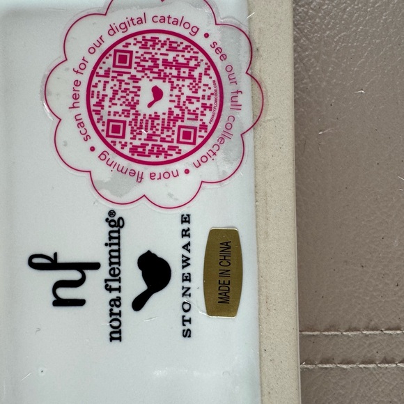 NWB Nora Fleming Pinstripes Salt & Pepper Shakers - Picture 9 of 10